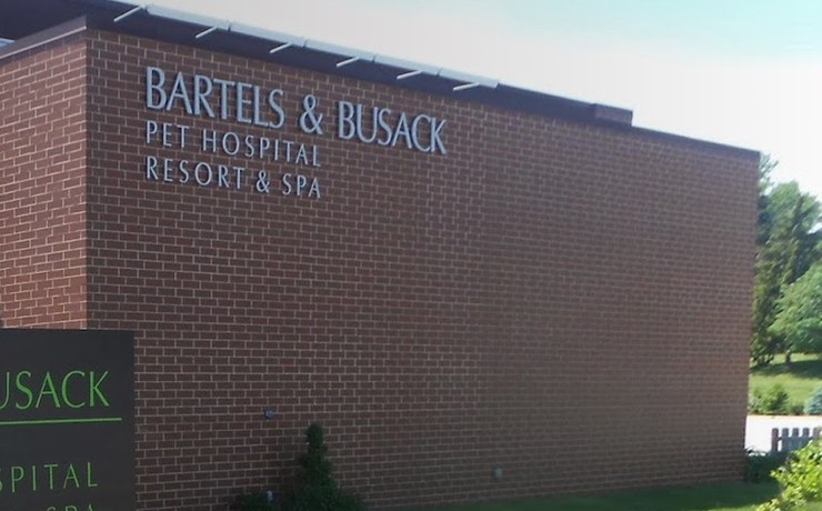 Brick exterior of the Bartels Busack Pet Hospital Resort & Spa building